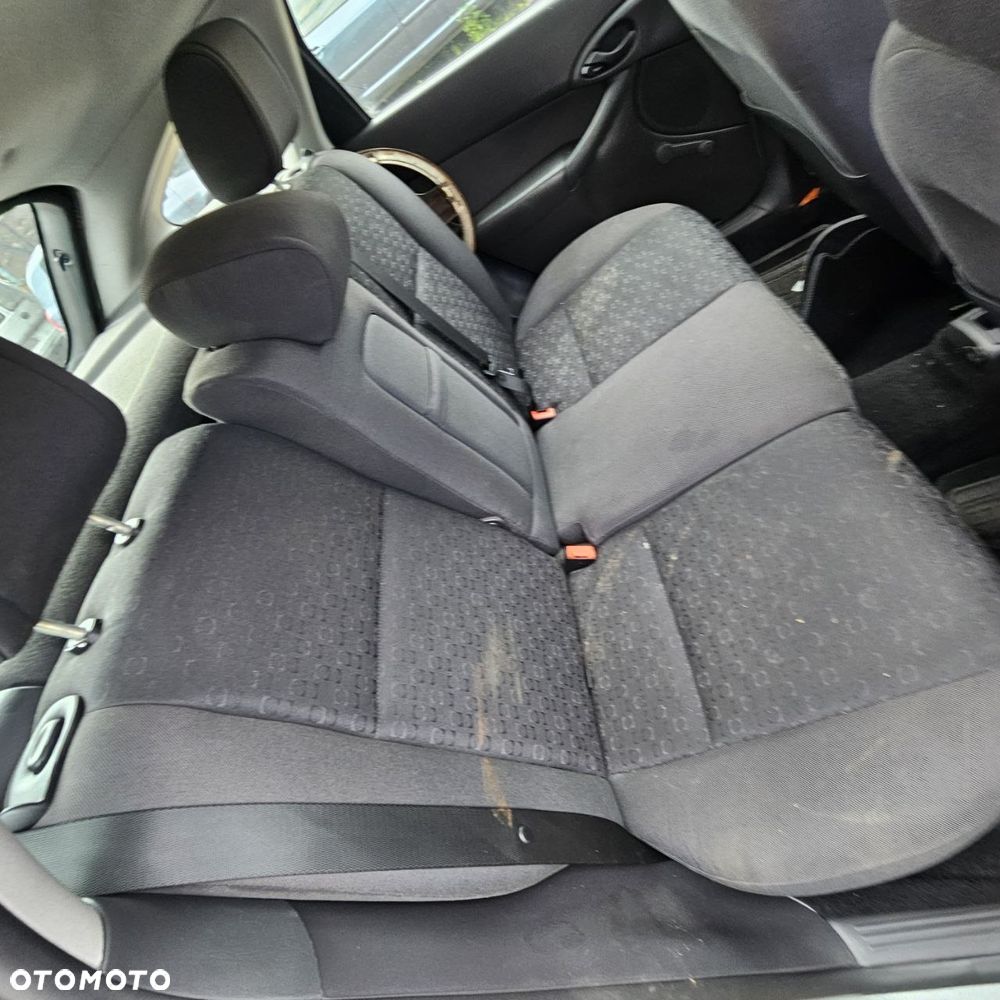 Ford Focus (2004r) 1,6 B 74 KW / 100 KM pojazd na części - 11