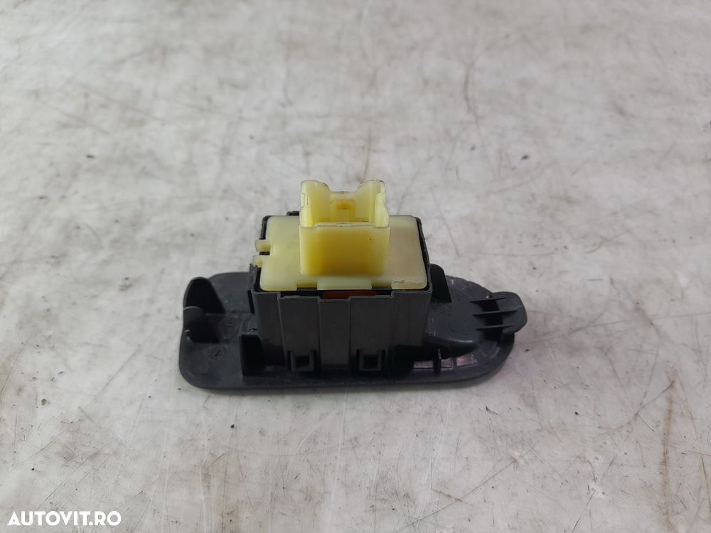 Buton geam stanga spate Dacia Duster 1 [facelift] [2013 - 2017] 1.5 d - 2