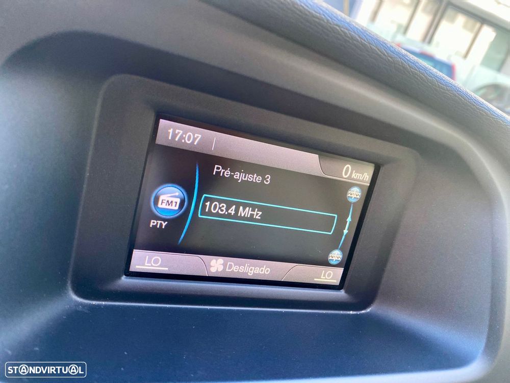 Volvo V40 1.6 D2 Momentum - 17