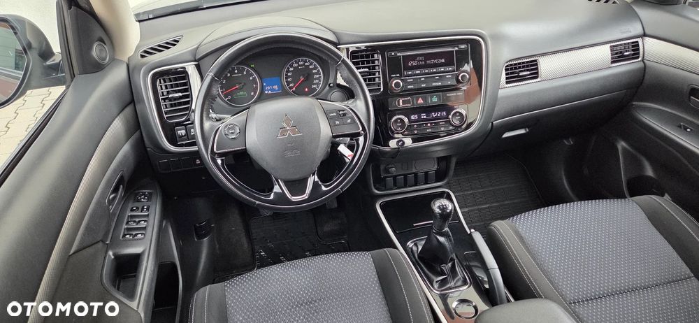 Mitsubishi Outlander 2.0 City Style 2WD - 20