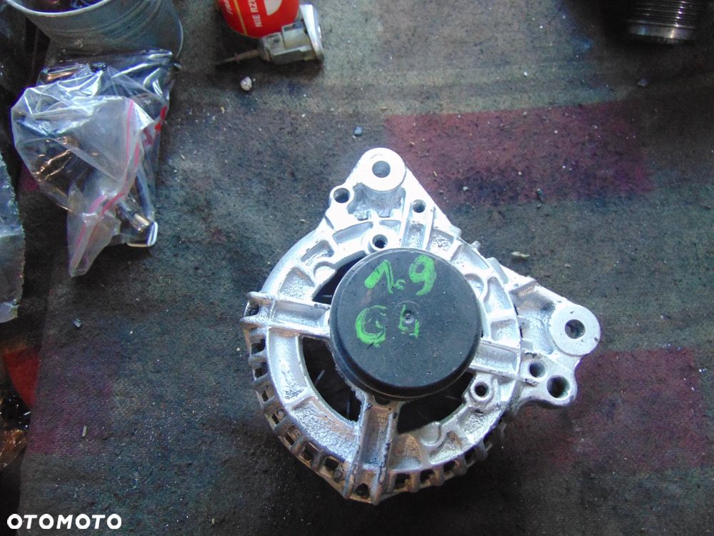 Alternatory Golf 4 1,9 TDI po regeneracji Cena sztuka Róznią sie Kołkami - 1