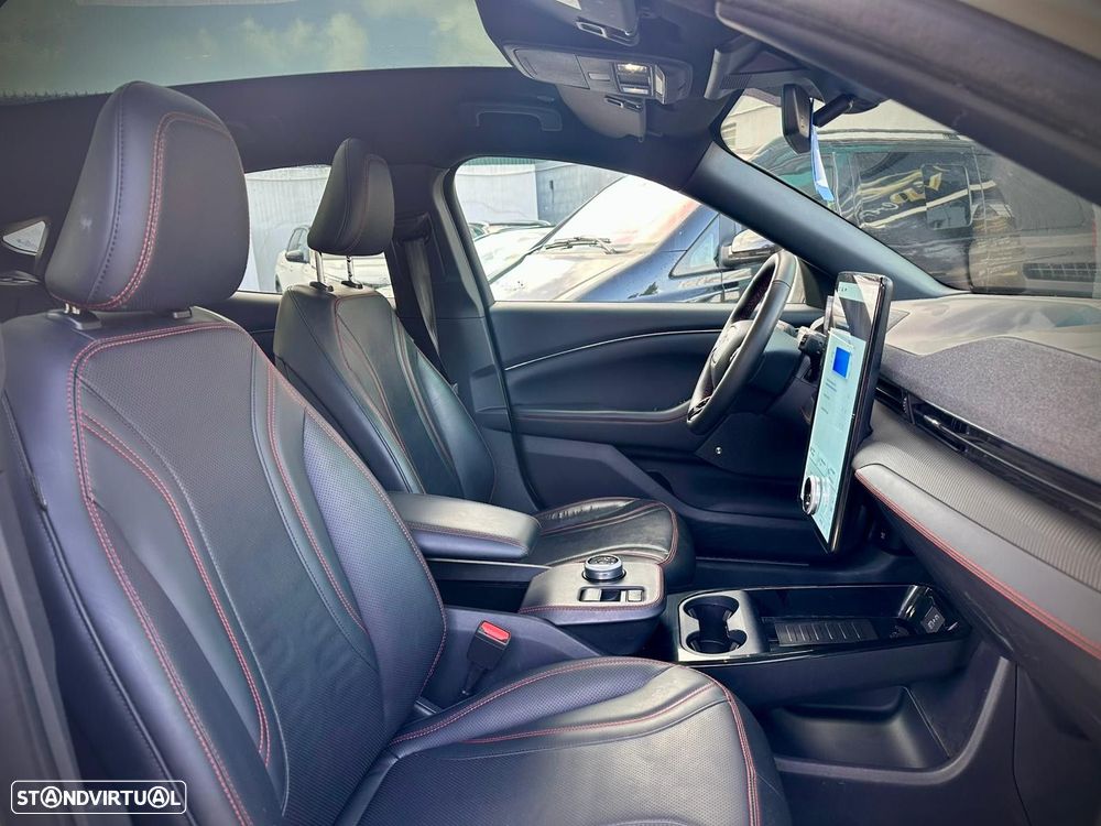 Ford Mustang Mach-E Premium AWD - 12