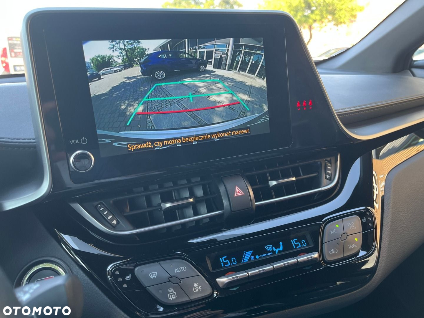Toyota C-HR - 11
