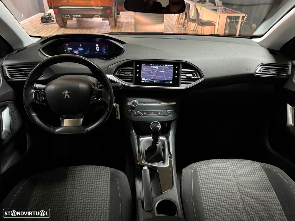 Peugeot 308 1.2 PureTech Style - 16