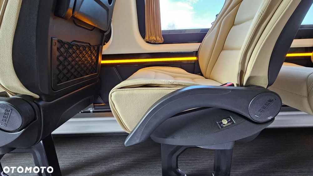 Mercedes-Benz Sprinter 519 - 21