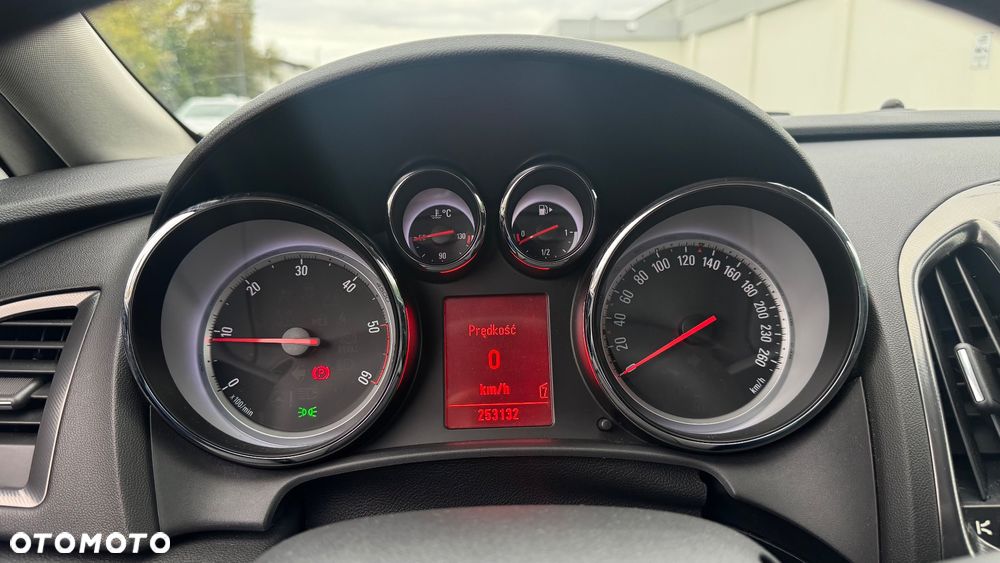 Opel Astra - 28