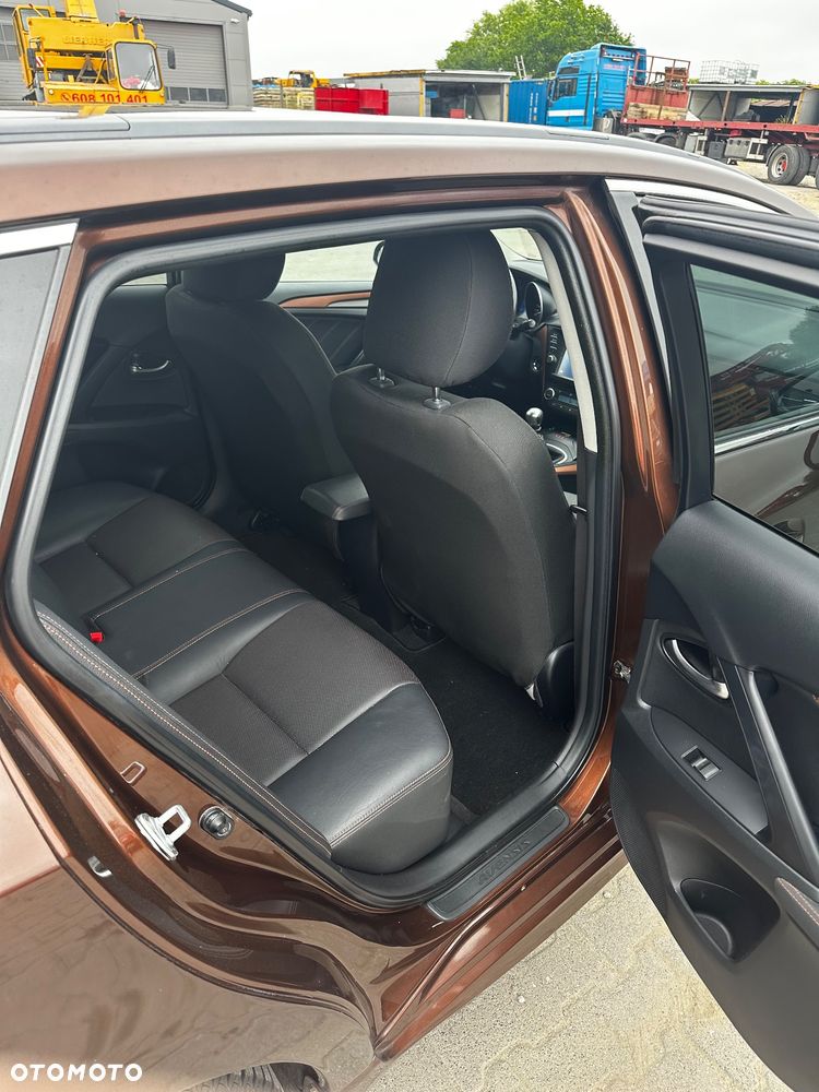 Toyota Avensis 2.0 D-4D Prestige - 5