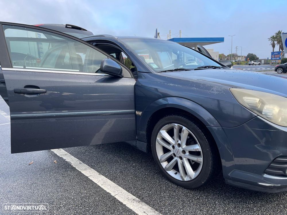 Opel Vectra Caravan 1.9 CDTi Cosmo - 9