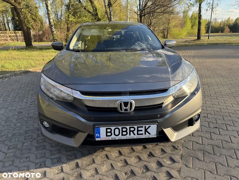 Honda Civic 1.5 T Executive - 3