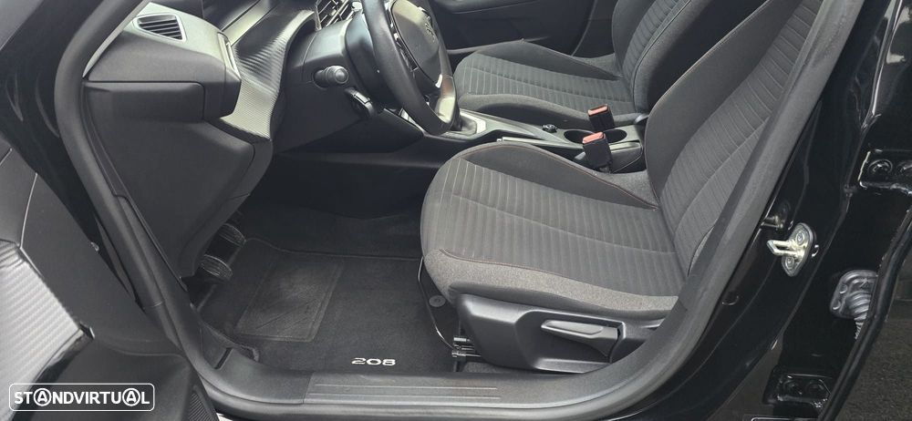 Peugeot 208 1.2 PureTech Active - 11