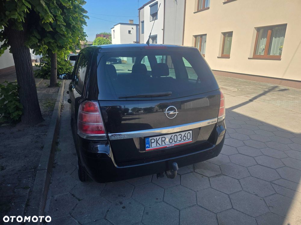 Opel Zafira - 2