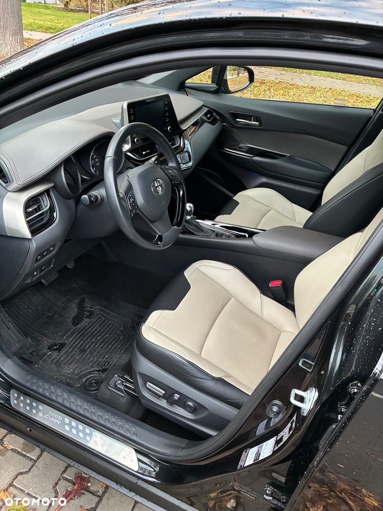 Toyota C-HR 2.0 Hybrid Executive - 6
