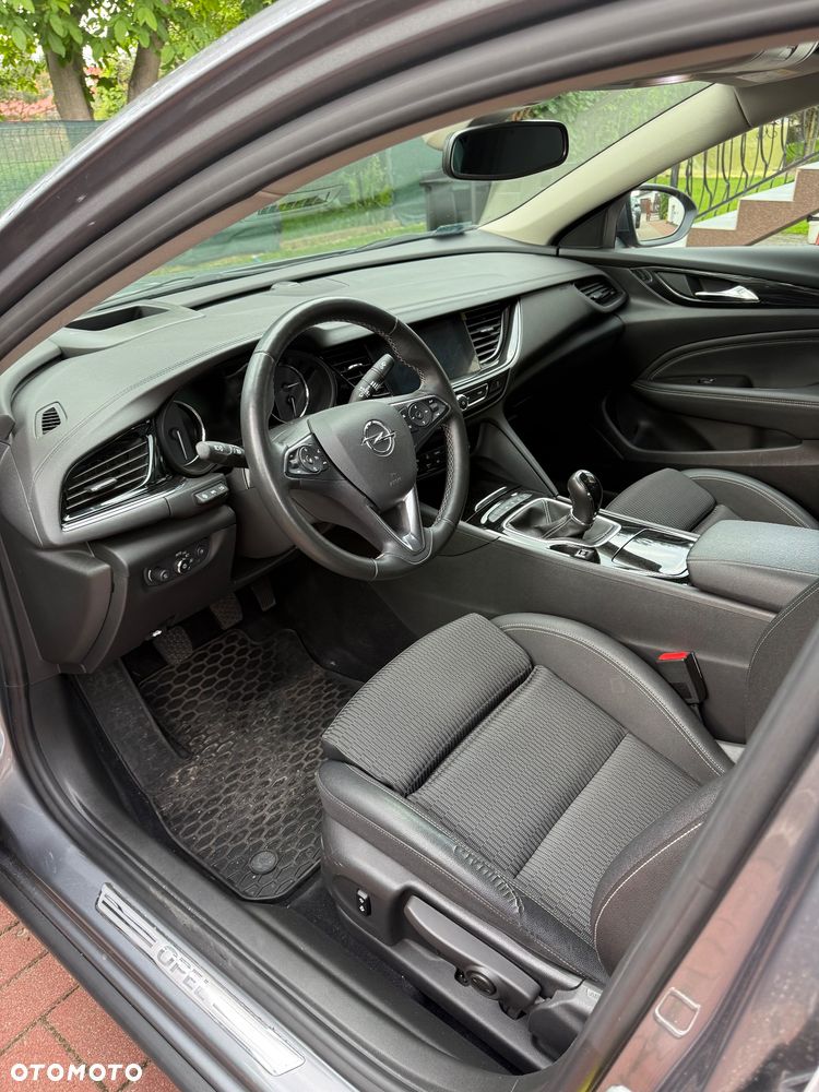 Opel Insignia - 23