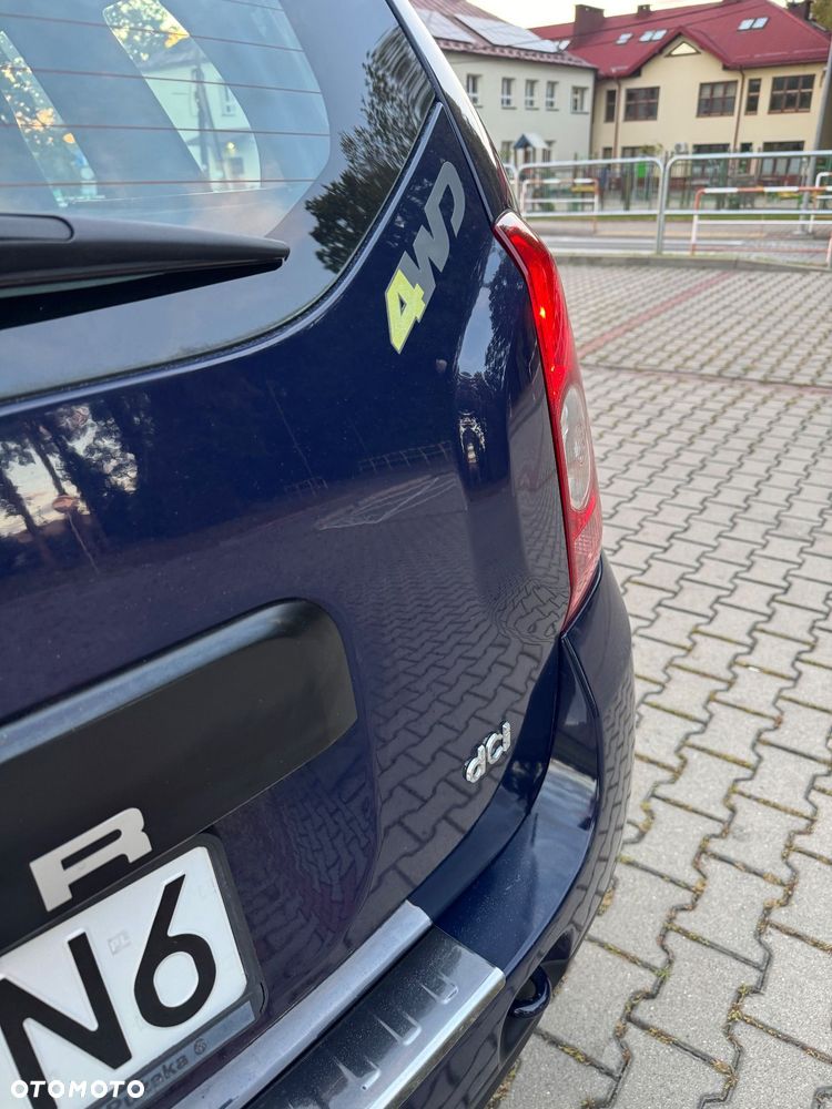 Dacia Duster 1.5 dCi Laureate 4x4 - 28