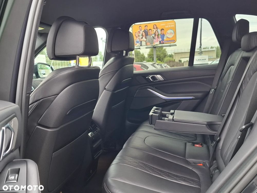 BMW X5 M M50d - 34