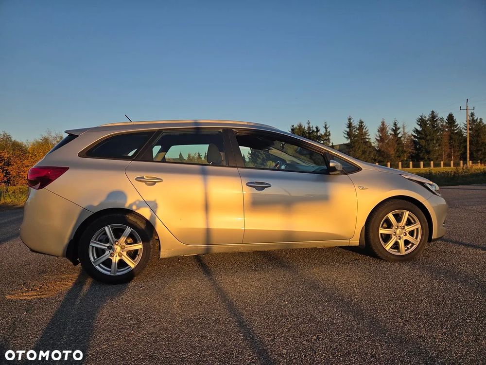 Kia Ceed 2015 photo 5