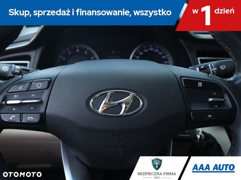 Hyundai Elantra - 18