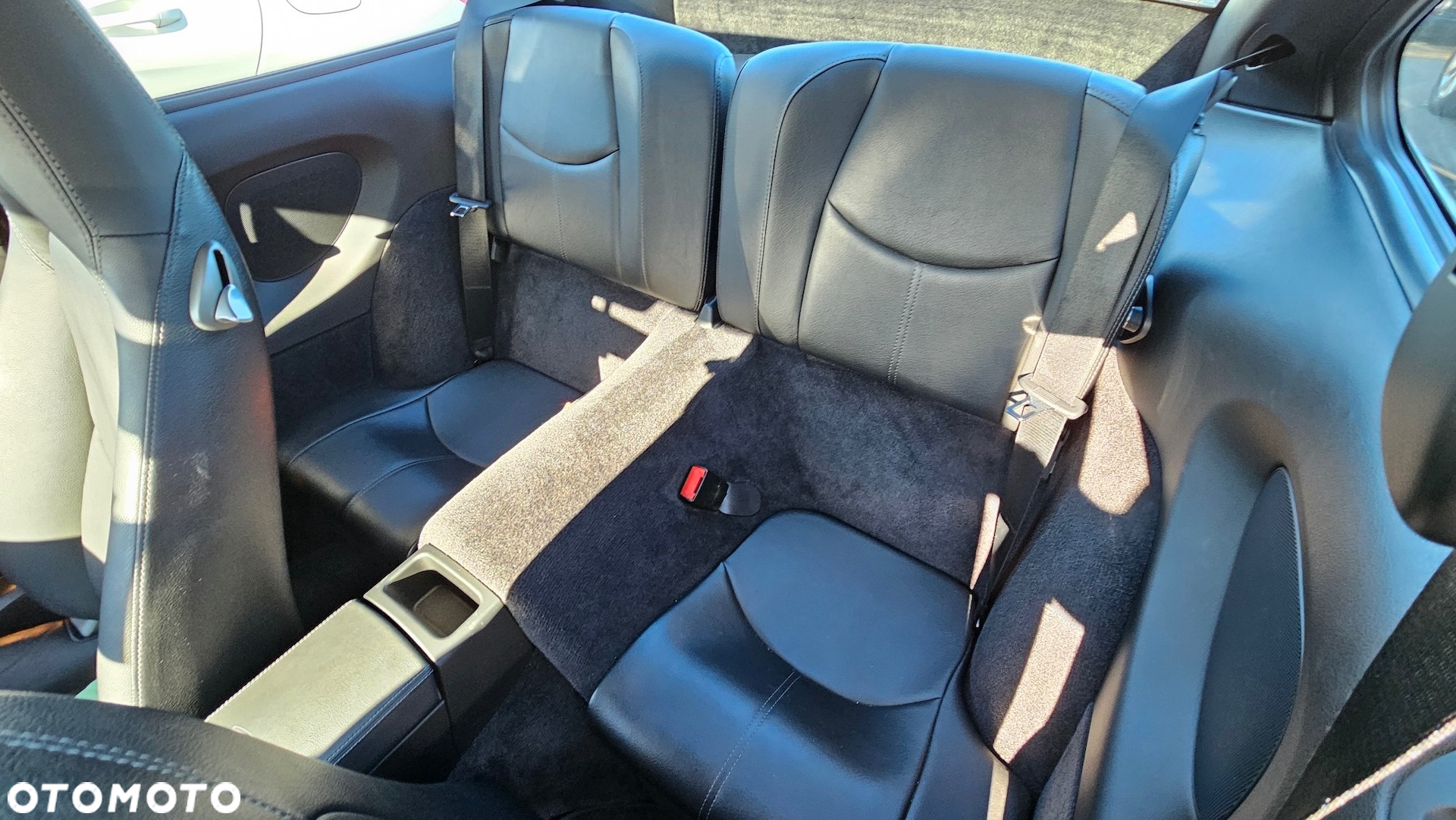 Porsche 911 Carrera Tiptronic S - 32