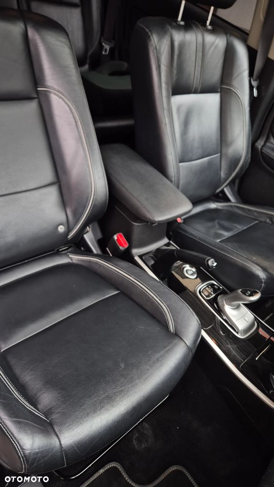 Mitsubishi Outlander - 23