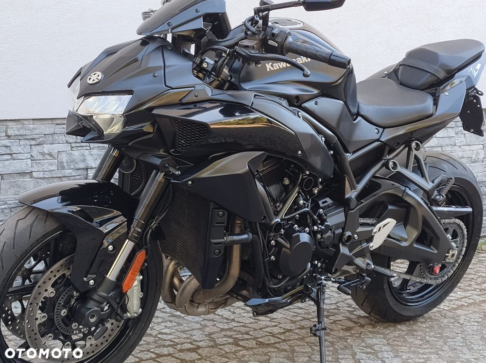 Kawasaki H2 - 6