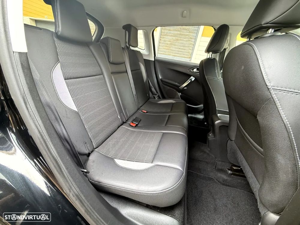 Peugeot 2008 1.6 BlueHDi Allure - 13