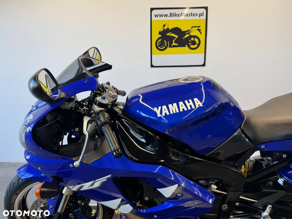 Yamaha YZF - 20