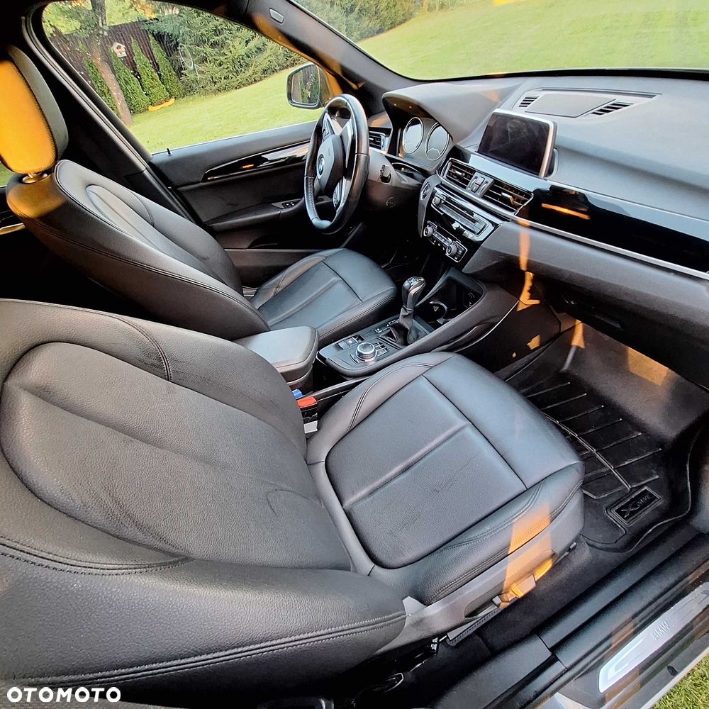 BMW iX1 - 8