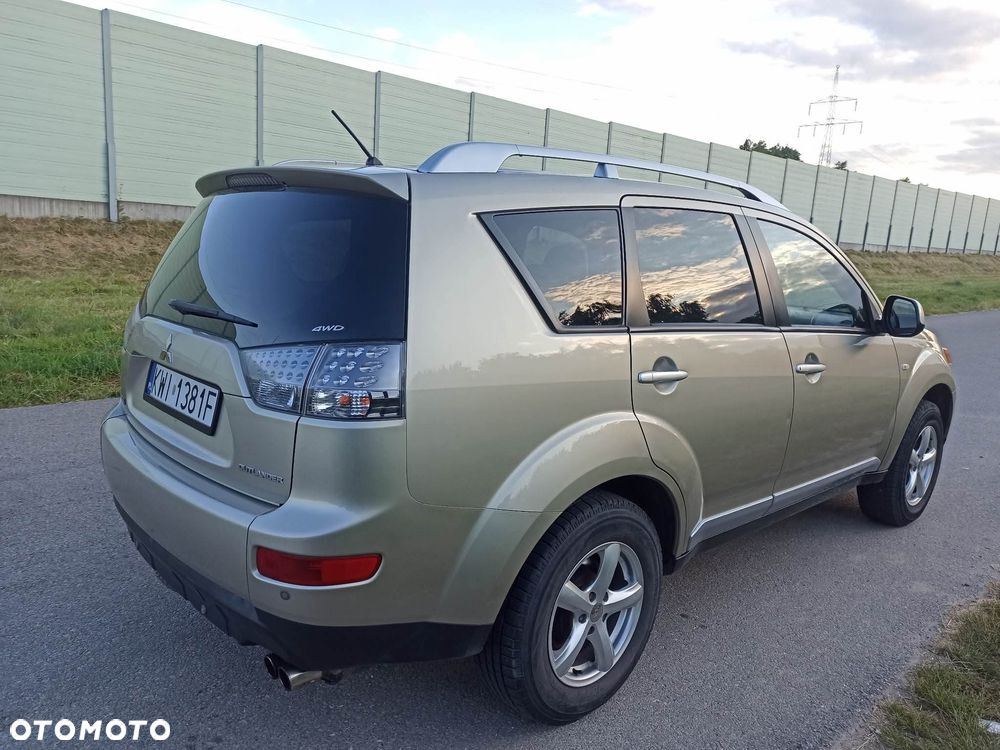 Mitsubishi Outlander 2.0 DID Intense - 8