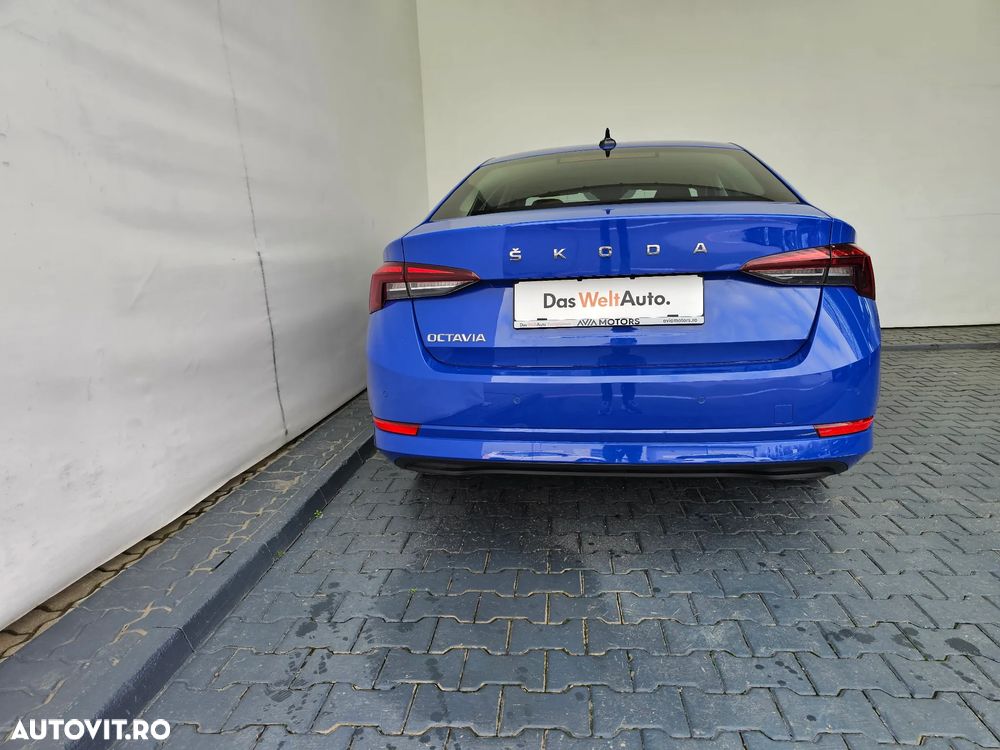 Skoda Octavia 2.0 TDI DSG Ambition - 21