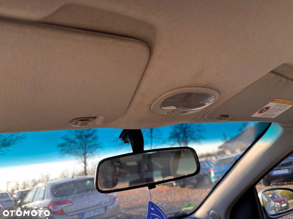 Chevrolet Aveo 1.4 LT - 18