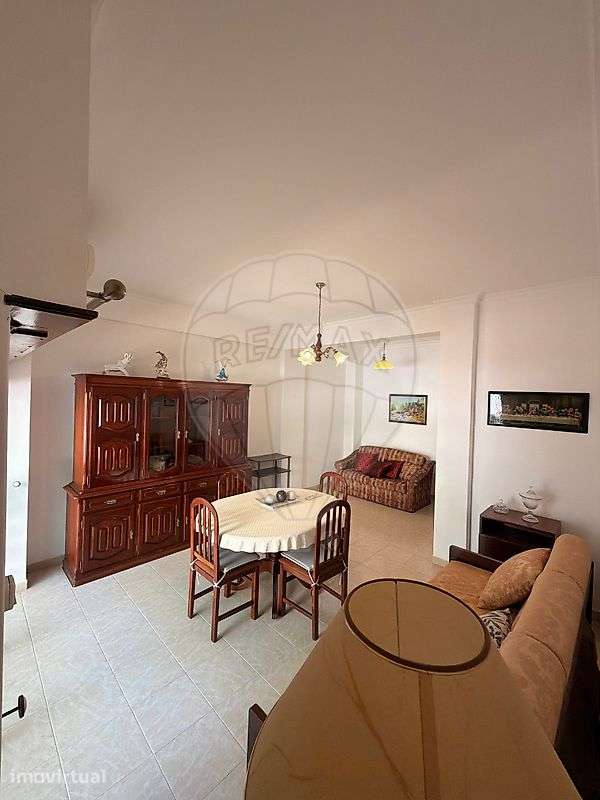 Apartamento T1 para arrendamento - Grande imagem: 2/17