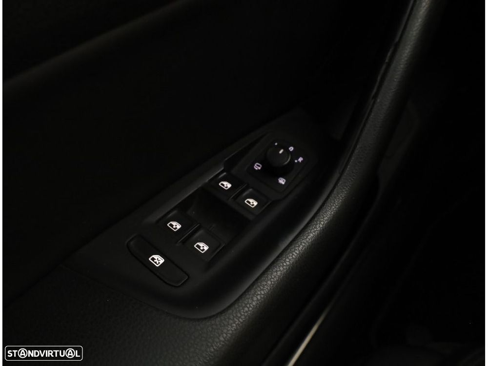 VW Arteon 2.0 TDI Elegance DSG - 27