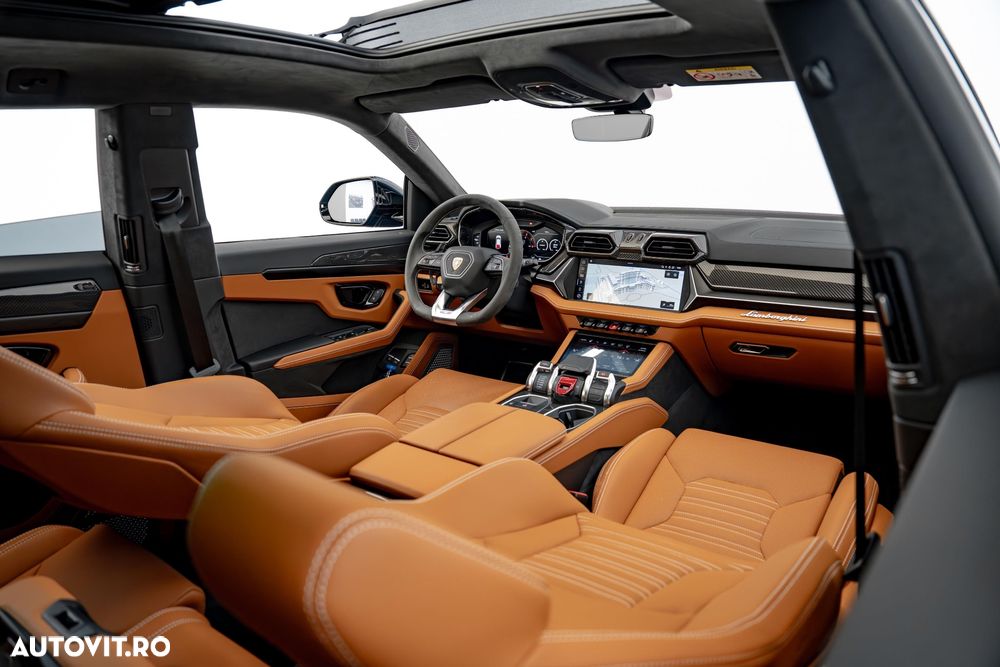 Lamborghini URUS Standard - 21