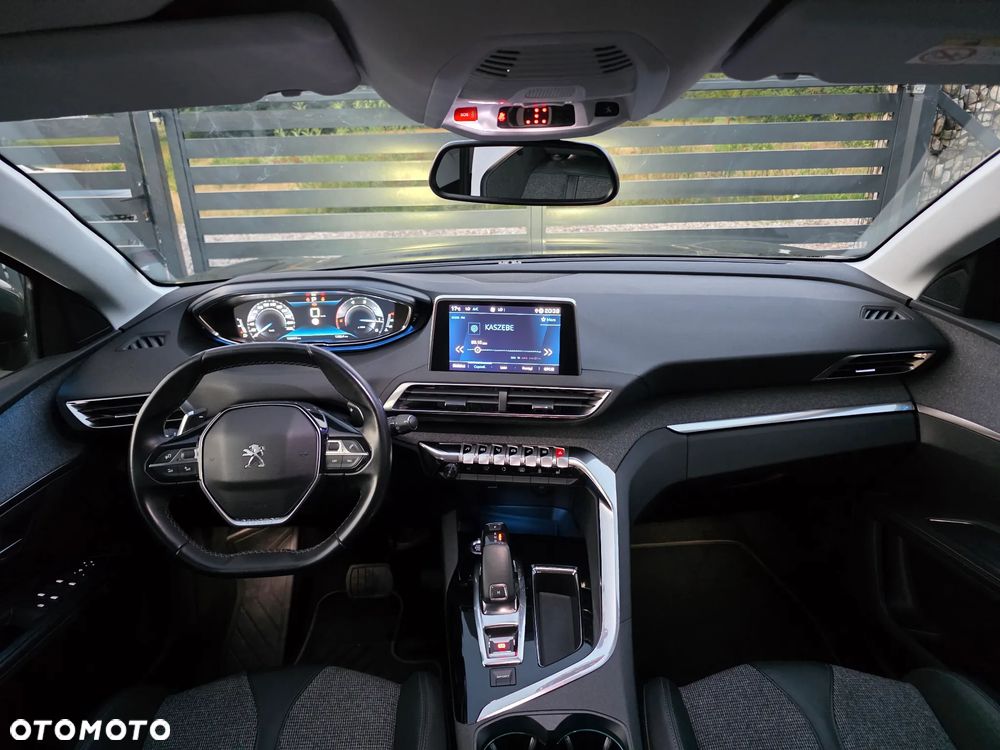 Peugeot 5008 1.5 BlueHDi Allure S&S EAT8 - 5