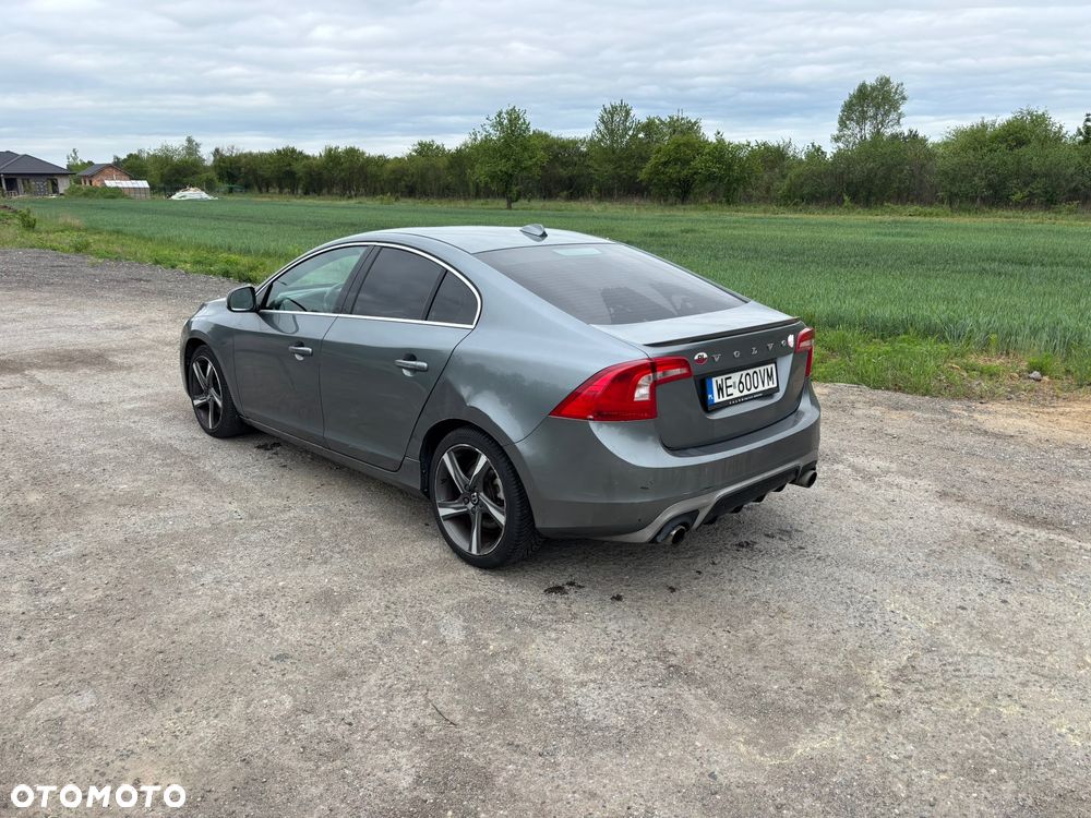 Volvo S60 T5 Drive-E R-Design Summum - 3