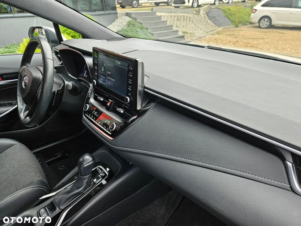 Toyota Corolla - 13