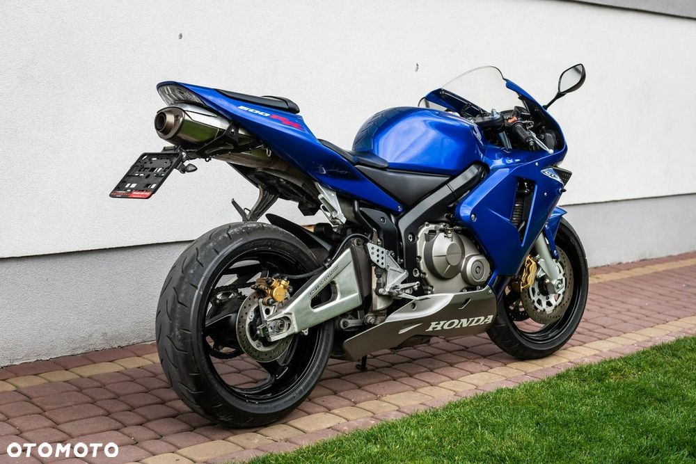 Honda CBR - 3