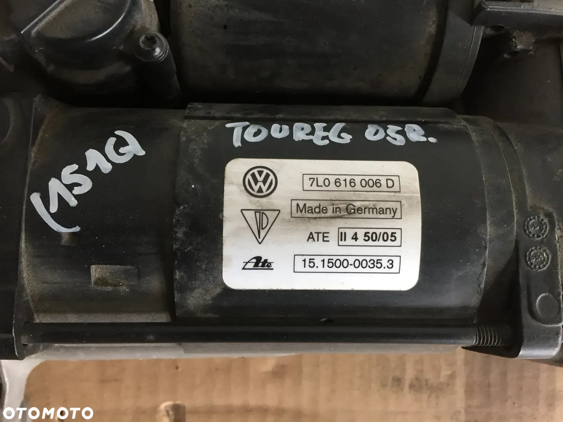 VW TOUAREG 05R KOMPRESOR ZAWIESZENIA 7L0616006D - 2