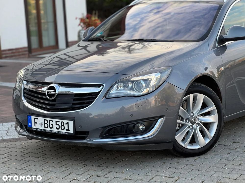Opel Insignia Sports Tourer 2.0 Diesel Automatik Innovation - 2