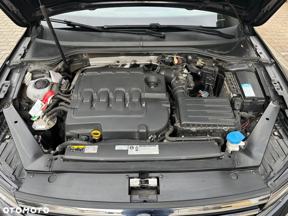 Volkswagen Passat 2.0 TDI SCR DSG Elegance - 11