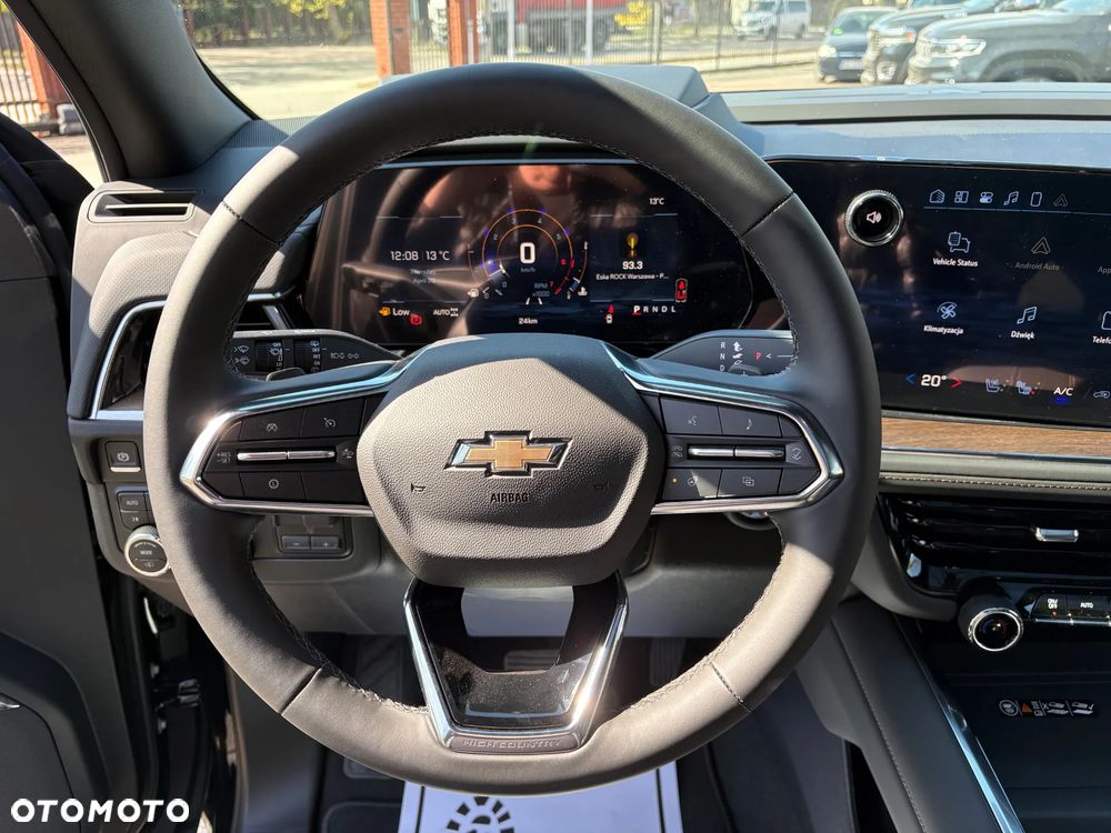 Chevrolet Suburban - 24