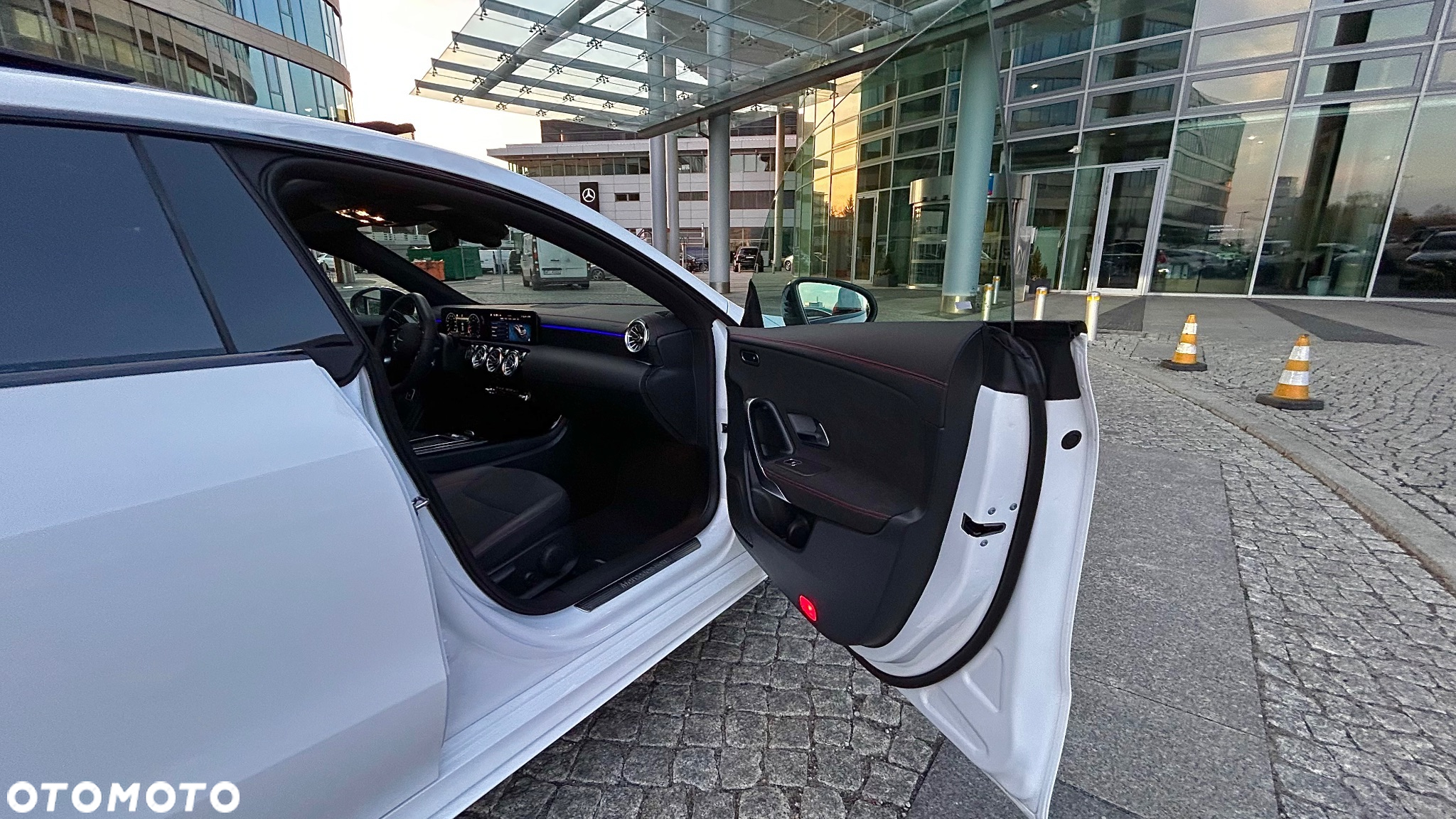 Mercedes-Benz CLA 200 AMG Line 7G-DCT - 11