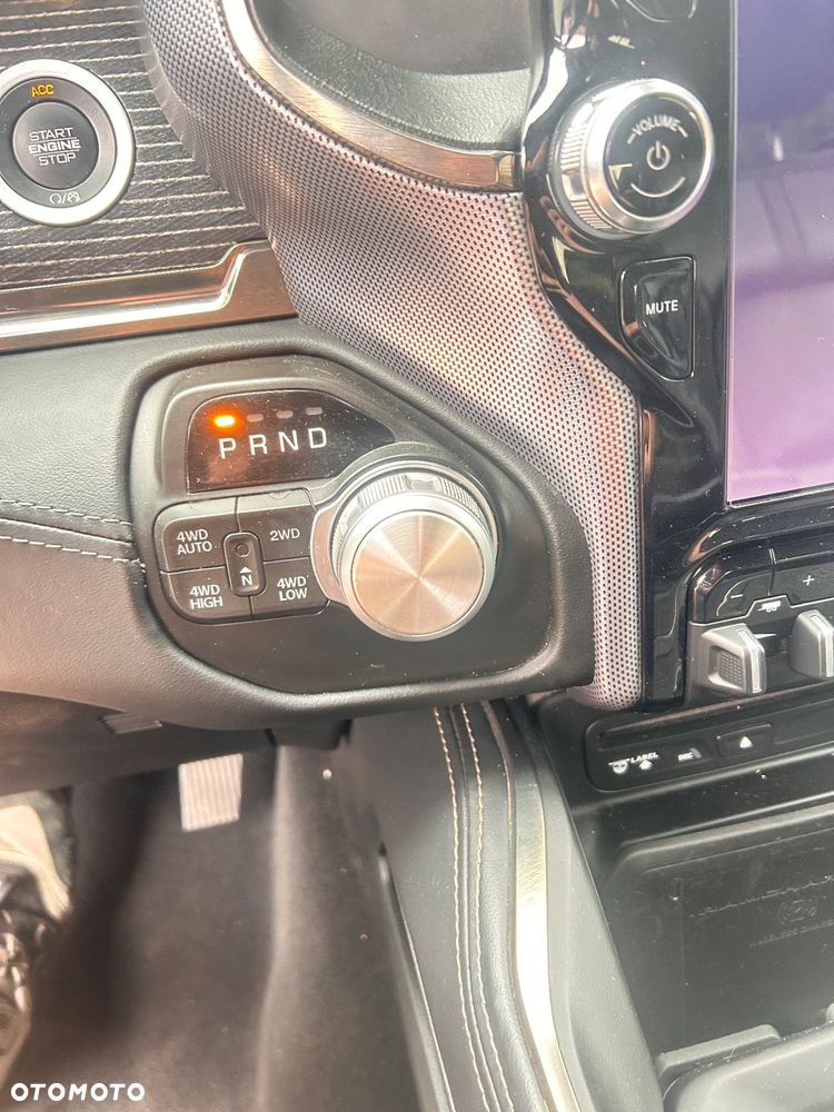 RAM 1500 Crew Cab Limited - 12