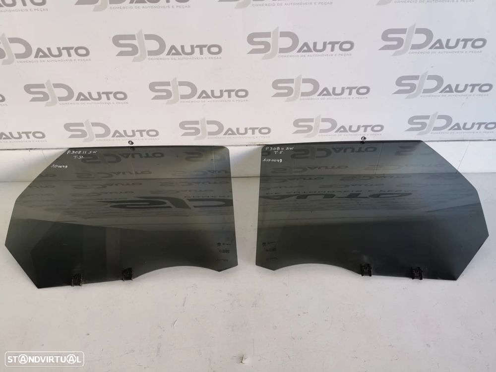 Vidro Trás Direito / Esquerdo (Escuro) - Peugeot 308 II SW (2018) - 1
