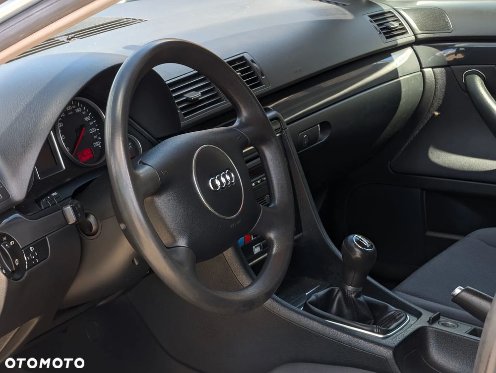 Audi A4 Avant 1.8T - 24
