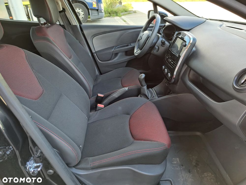 Renault Clio - 19