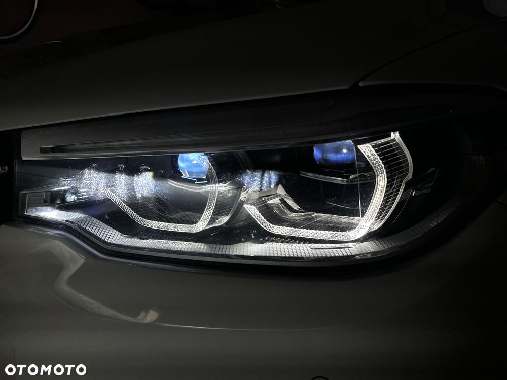 BMW Seria 5 520d xDrive M Sport Edition - 11