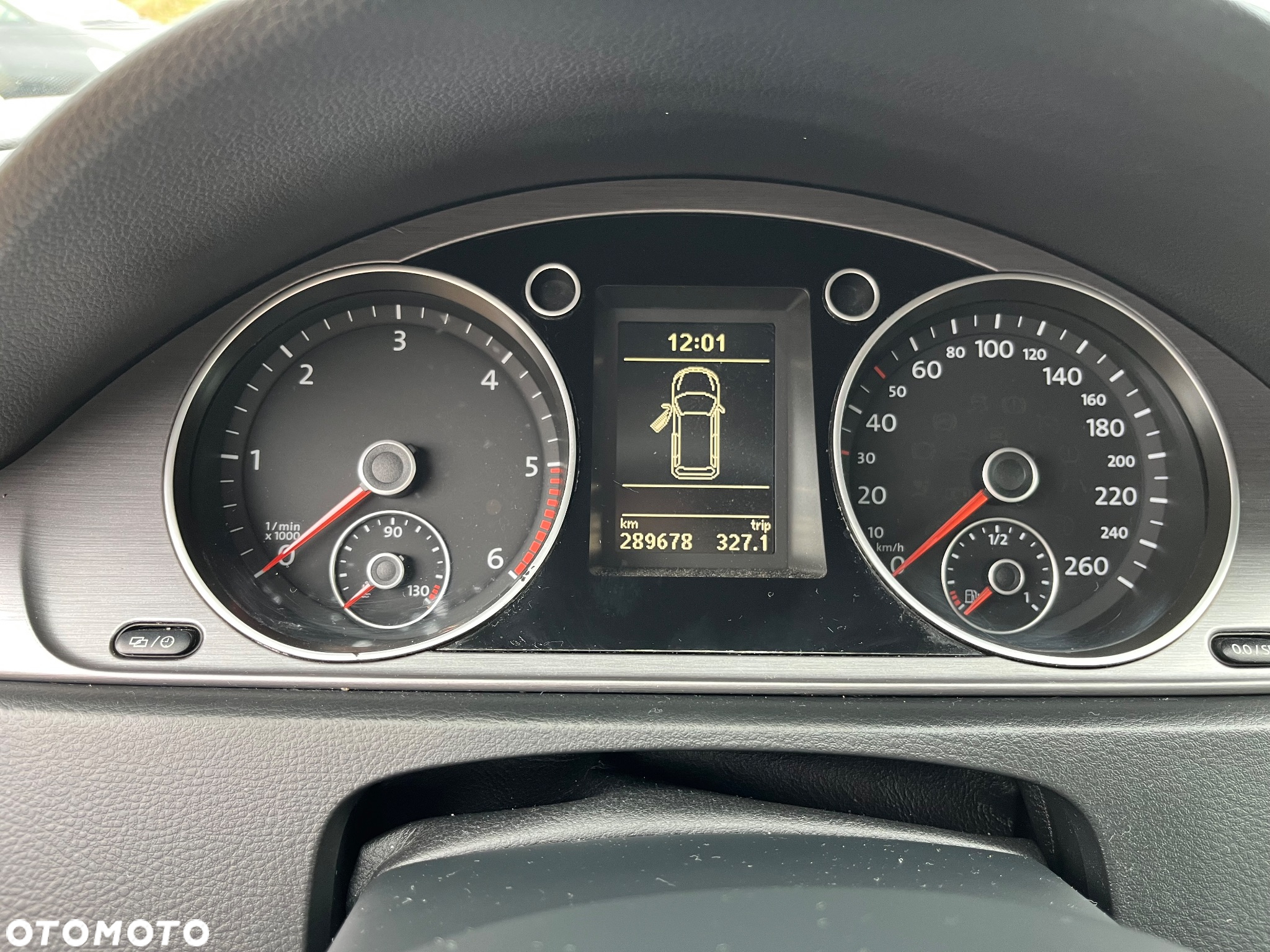 Volkswagen Passat Variant 2.0 TDI DSG BlueMotion Technology Comfortline - 18