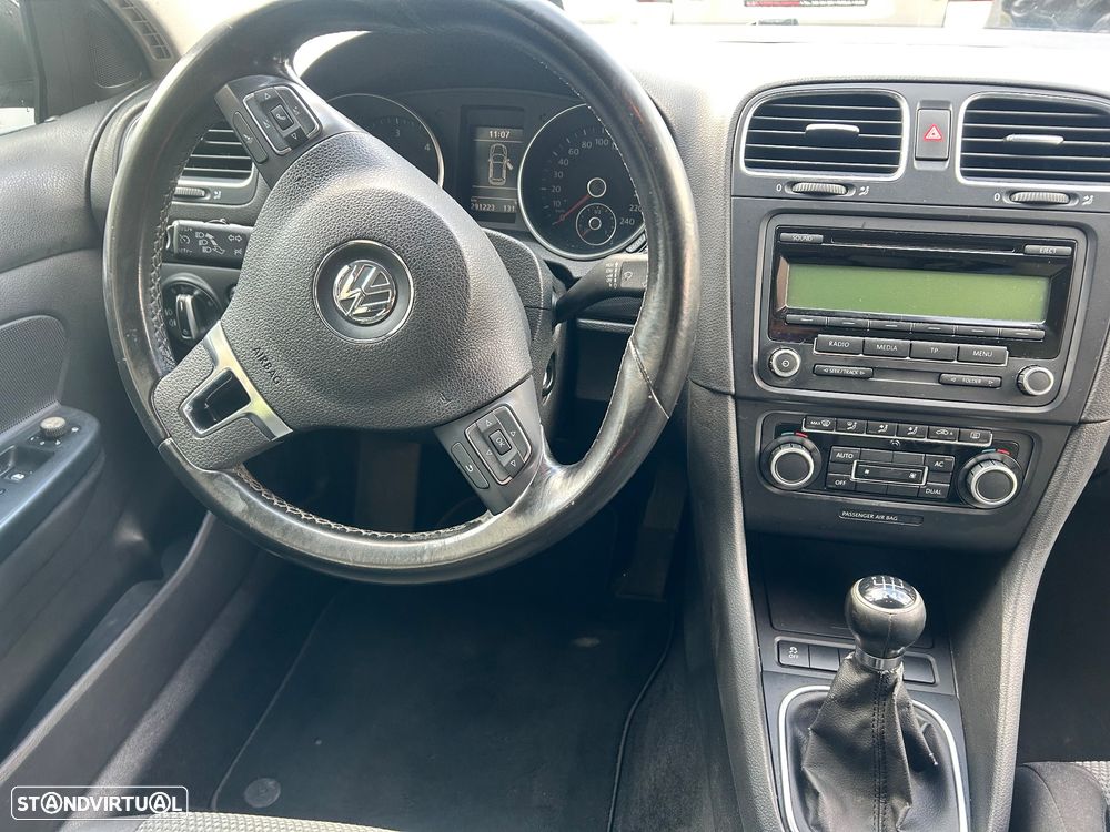 VW Golf Variant 1.6 TDi Confortline - 6