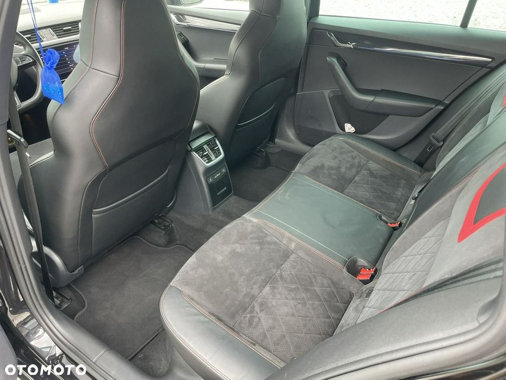 Skoda Octavia 2.0 TDI 4x4 DSG RS60 - 35
